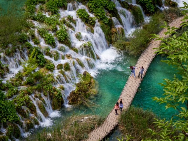 NACIONALNI PARK PLITVIČKA JEZERA