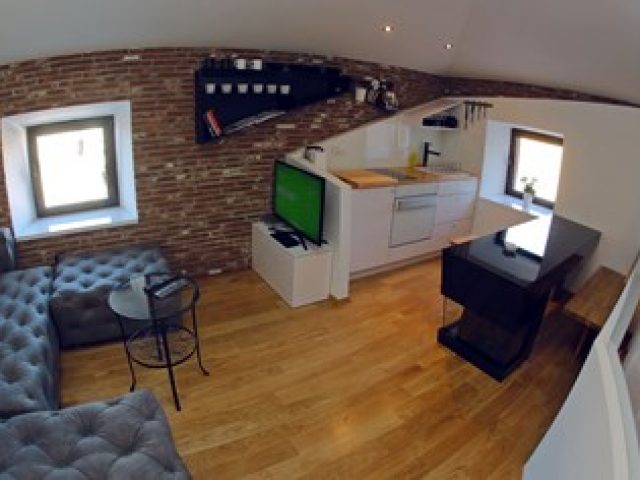 Apartman Trg 2